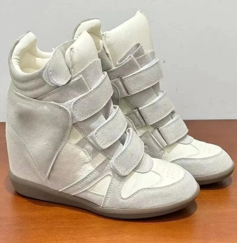 女性用隠しウェッジヒールハイカットスニーカー、スエードレザー - Outdoor Sports Shoes のレビューと価格