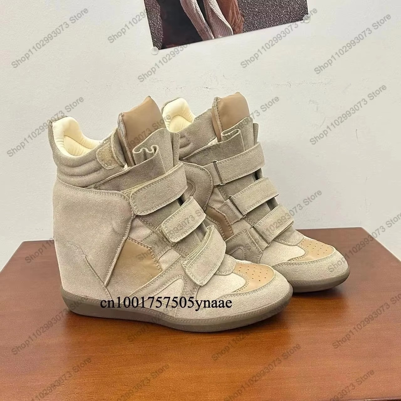 女性用隠しウェッジヒールハイカットスニーカー、スエードレザー - Outdoor Sports Shoes のレビューと価格